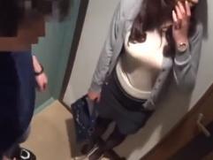 お持ち帰りされた32歳の奥さんがその気になり不倫に走ります。濃厚フェラ激イキ中出しファック。でも無許可での中出しに唖然