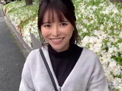 ＞26歳の新婚さんですが昼顔は超エッチ。元セフレのチ〇ポで喘ぎ悶え、だいしゅきホールド。しかも中出しをおねだり