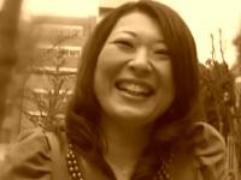 関西弁を喋る53歳の奥さん。夫婦の営みは皆無、でもハンパない性欲。今宵はプロの肉棒を求めて絶頂、中出しファック