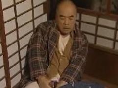 義父のマスネタは、あの何とも色っぽい嫁のマンコ。息子夫婦の夜の営み、もうたまりません