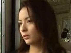 夫の不倫を知った人妻の企み。初対面である中年男に抱かれてのまぐわい、激イキ淫乱ファック