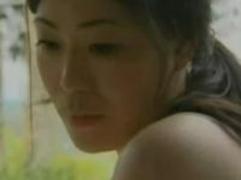 股を開いて洗濯をしている無防備な姿に欲情した男。それに応える主婦。子供を寝かし付け始まる淫乱、激イキ不倫セックス
