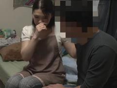 ＜熟女ナンパ＞戸惑いながらもお願いされ膝枕をする54歳の家政婦さん。そこから押し倒され始まる寝取られ激イキ中出しファック