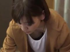 ＜芦名ユリア＞暴走したご近所さんに襲われ力尽くで犯されるノーブラでゴミ出しをした人妻。イラマチオからの強制、寝取られSEX