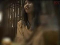 〖人妻ナンパ〗結婚歴六年の綺麗な三十路妻。初対面チンポでイカされちゃいます。しかも中出しファック