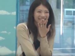 ＜マジックミラー号＞夫に満足していないとても綺麗な主婦がコスプレでランジェリー姿になってのエッチな寝取られ神企画