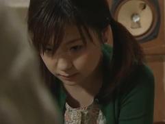 ＞「チンポだ言ってみろ」「チンポコ」「お父さまハメてくださいと言え」淫語を言わせ18歳の娘のマンコを貫く義父