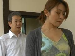 ＞「あんたの色気に理性がぶっ飛びそうだ」暴走した義理の兄にパンティーを剥ぎ取られ犯される悲惨妻。強制、犯されファック