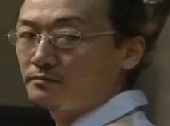 【ヘンリー塚本】義父とは不倫関係である家政婦を寝取る婿養子。妻が亡くなった後にも新たな家政婦をハメる男