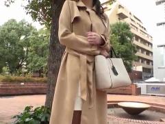 ＜人妻ナンパ＞とても綺麗な37歳の奥さん。職業はなんとアナウンサー。今宵は他人棒で善がり乱れて激イキ中出しファック