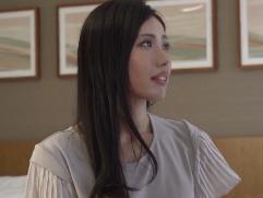 ＞綺麗な奥さんですが大学時代に不倫経験ありとカミングアウト。今宵は初対面の男に抱かれ善がり乱れて激イキ淫乱ファック