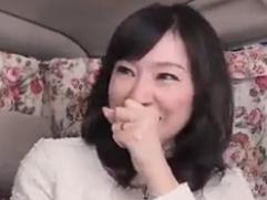 ＜人妻ナンパ＞とても綺麗で清楚な五十路の奥さん。夫婦の営みは月一で物足りないんだそう。今宵は寝取られ無許可の中出し
