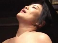 ＞Mの息子にドSの母親。虐めて淫らに喘ぐ近親相姦、禁断の激イキ痴女ファック