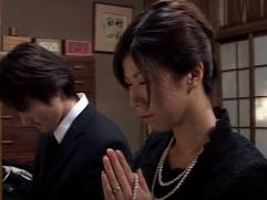 ＞今では人の妻。15年前、亡き父からうけた性的虐待の日々を思い出す。ハメられまくったあの日々を