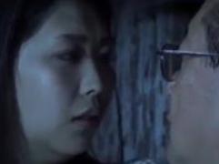 ＜ながえスタイル＞同居している嫁と義父は淫らな関係。でも引っ越すことになり抱き合うのも今夜が最後。深夜に密会しての青姦ファック