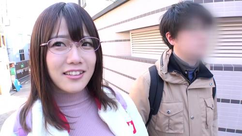 【巨乳】地味目だけど巨乳な色白メガネっ娘ちゃんと汗だくになりながらハメる！