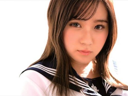 元気で愛嬌たっぷりの激カワ制服美少女JKの若さ溢れる天然オマンコをむしゃぶり尽くす濃密着衣セックス！