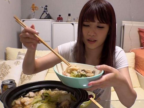 アナタが彼氏やワンちゃんになって彼女のリアル生活を詮索するガチプライベート濃厚セックス！