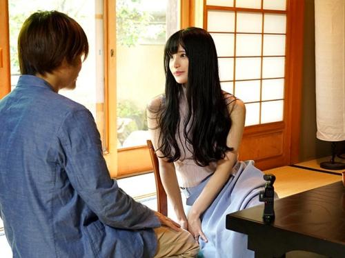 上司の嫁と背徳不倫NTRセックス！巨乳おっぱいエロボディ人妻の誘惑を断れずに温泉旅行で何度も不貞SEXに溺れる！