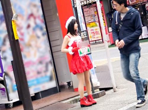 【素人×ナンパ】ロリ巨乳娘★19歳！童顔！色白黒髪！新宿のコスプレ美少女カフェ店員さん♪即濡れマンコをハメ倒されてしまう！