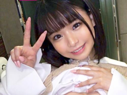 【美少女×ハメ撮り】小柄ロリ顔★黒髪清楚な19歳ミニマム美少女さん♪ 糸引き卑猥汁マンコを巨根ピストンされてしまう！