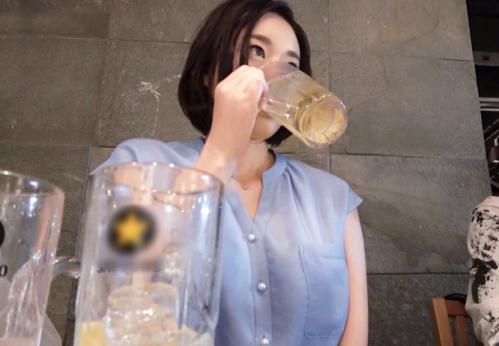 【熟女】爆エロ淫尻ボディ★有楽町の三十路バツイチOLさん(34)♪ 卑猥汁溢れる美熟マンコで鬼ピス交尾させてしまう！