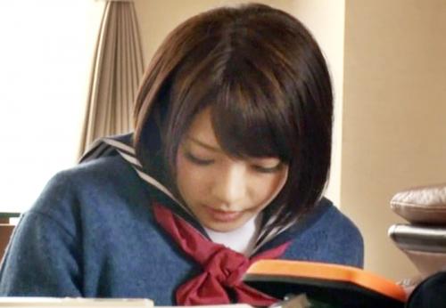＜こたつ＞ショートヘアの制服美少女JKさん♪ マンコ弄られてギン勃ちの兄友チンポをフェラご奉仕して中出しされてしまう！