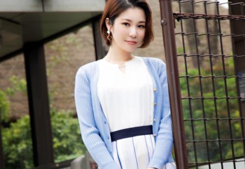 【人妻】色白スレンダー清楚ボディ★お上品なショートヘア専業主婦さん(27)♪ドM感満載の痙攣マンコで不倫性交してしまう！