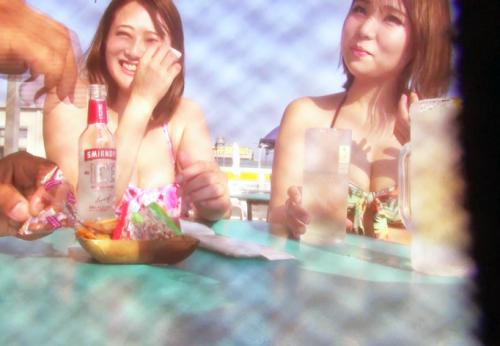 ＜ギャル×海ナンパ＞巨乳Fカップ巨尻ボディ★水着GAL美女さん♪ 敏感ビッチマンコを巨根ピストンされてしまう！