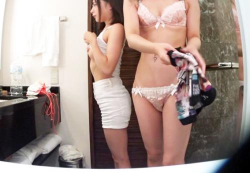 ＜ギャル×プールナンパ＞極細美ボディ★激カワGAL美女さん♪ そり返ったギン勃ちチンポでドMマンコをハメ倒されてしまう！