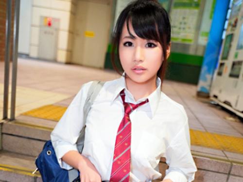 【巨乳JK×ハメ撮り】爆エロEカップ淫尻★黒髪ポニテ制服JK美少女さん♪着衣のまま変態おじちんに鬼ピス交尾させてしまう！
