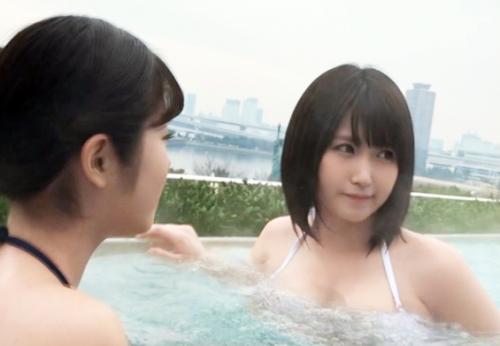 ＜ナンパ×プール＞極エロ巨乳ボディ★清楚な白ビキニ美少女さん♪ 顔射交尾した濡れマンコで手マン大量潮吹き失禁してしまう！