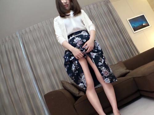 ＜素人×ハメ撮り＞極エロ淫尻★お上品な色白美ボディ女子大生さん！2年前に処女を捨てた無毛マンコを巨根鬼ピスされてしまう！
