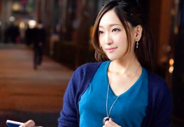 【熟女×中出し】極エロ猥尻ボディ★エレガントな三十路の美人妻さん(30)♪旦那不在の自宅で痙攣マンコに生射させてしまう！