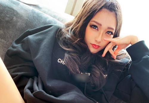 ＜最強ギャル＞スレンダー美ボディ★ガルバ店員GAL美女さん♪ JKコス3P交尾でド変態チンポにハメ倒されてしまう！