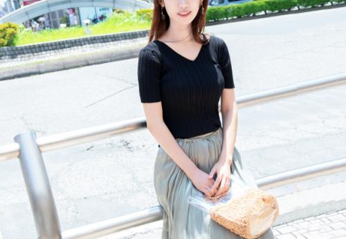 ＜人妻＞細身エレガントな三十路の専業主婦さん(30)♪ ビンビンに勃起した乳首と淑女マンコで不倫交尾してしまう！