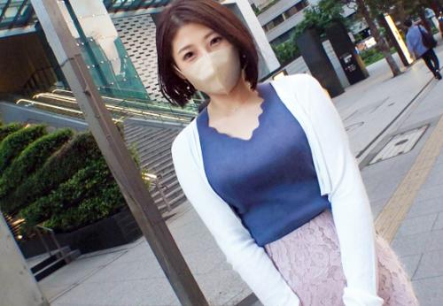 【ナンパ×熟女OL】極上エロ淫尻★お上品な三十路のショートヘア美人秘書さん(30)♪ 潮吹きマンコをハメ倒されてしまう！