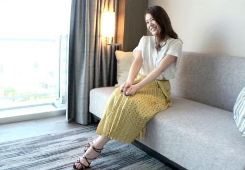 ＜巨乳＞極上猥尻ボディ★アラサーの美人歯科衛生士さん(28)♪ バキバキに勃起させたM男チンポに顔射交尾させてしまう！