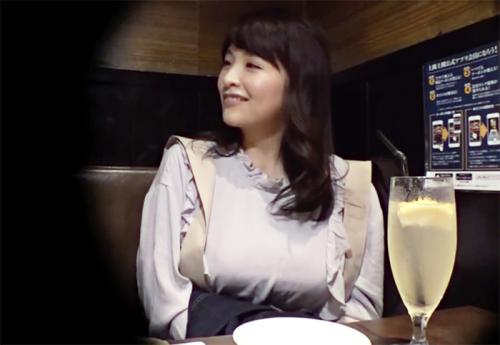 ＜丸見えMM号＞ムッチリ天然巨乳な女子大生さん♪ 初対面チンポで中出しされる潮吹き肉厚マンコを晒してしまう！