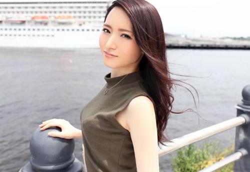 ＜不倫＞エレガントなのに真性マゾ性癖の奥さん♪ 昼間っからドMな潮吹き人妻マンコを鬼ピスされてしまう！