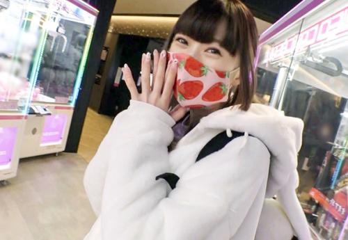 【ナンパ】極細スレンダー貧乳ボディ★池袋の激かわゲーセン美少女さん♪ 淫汁垂らしたパイパンを巨根ピストンされてしまう！