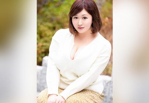 ＜人妻＞肉弾Mカップ爆乳★スーパーで働くむちむち巨乳主婦さん(26)♪ セフレ店長の鬼チンポで濃厚不倫交尾してしまう！