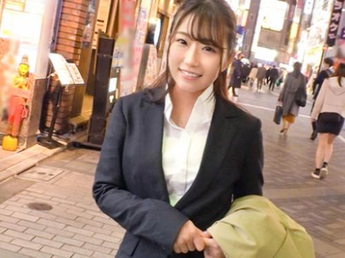 【巨乳JD×ナンパ】爆エロくびれ猥尻★池袋の就活リクスー女子大生さん♪ 即濡れ糸引きマンコを巨根ピストンされてしまう！