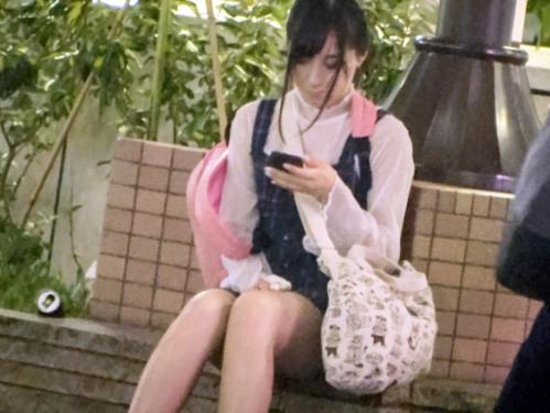 ＜素人JD×ナンパ＞超美スレンダー★池袋の黒髪美スタイル女子大生さん！イキ潮ダダ漏れ淫汁マンコをハメ倒されてしまう！