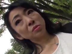 ＜個人撮影＞46歳の奥さんを先輩に又貸し強制露出。濃厚フェラ、イラマチオ、ハメ撮りセックス