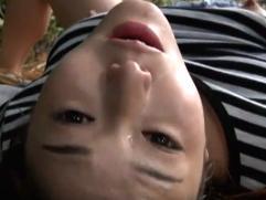 ＞オナニー依存の変態女はマラも大好き。家を追い出されてもうやけくそ。山奥で乱暴男にマンコを貫かれ犯される