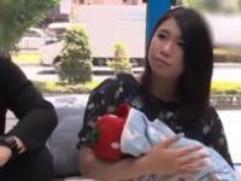 MM号。子持ちの綺麗な奥さんが旦那を待たせたままハメられちゃいます。しかも美乳で巨乳、素股からチンポ挿入、激イキセックス
