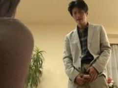 ＜円城ひとみ＞硬くなったマラを露出した婿にマラをねじ込まれ犯されてしまう義母。それでも感じる敏感な身体、禁断ファック
