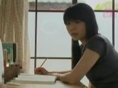 未亡人を再婚相手として引きとってのまぐわい。そしてその娘には勃起チンポを見せ付けマンコを貫き犯す鬼畜な男