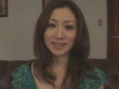 川上ゆう。とても綺麗な色っぽいAV女優が男優さんと交わりハメ撮りセックス。激イキ、ザーメン顔射